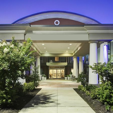 Holiday Inn Express Hotel & Suites Emporia By Ihg Exteriör bild